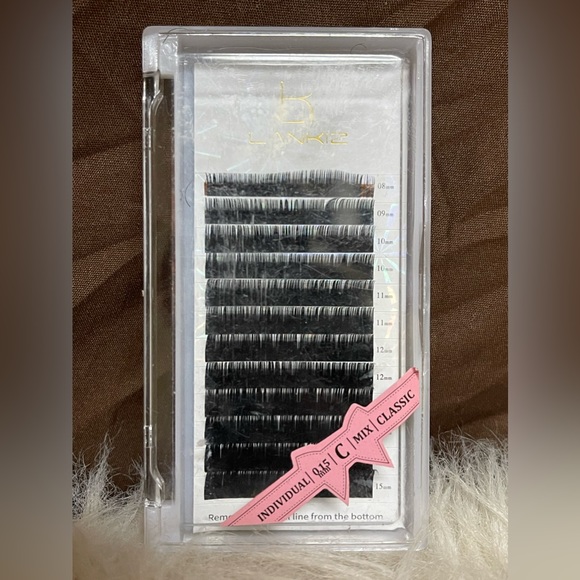LANKIZ Eyelash Extensions Individual
Lashes 0.15mm C Curl 8-
15mm Mink - Picture 3 of 5